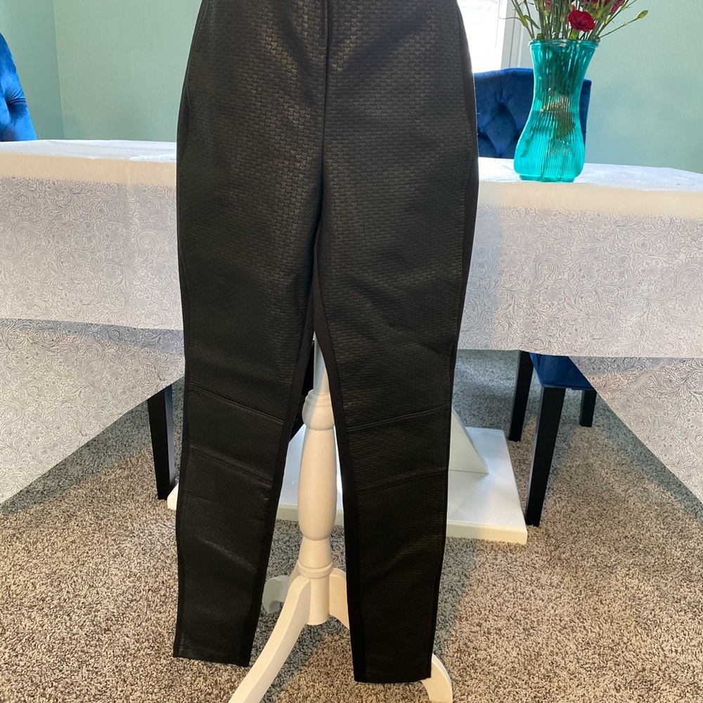 🌈SALE!!!🌈🌟 Guess leather moto leggings